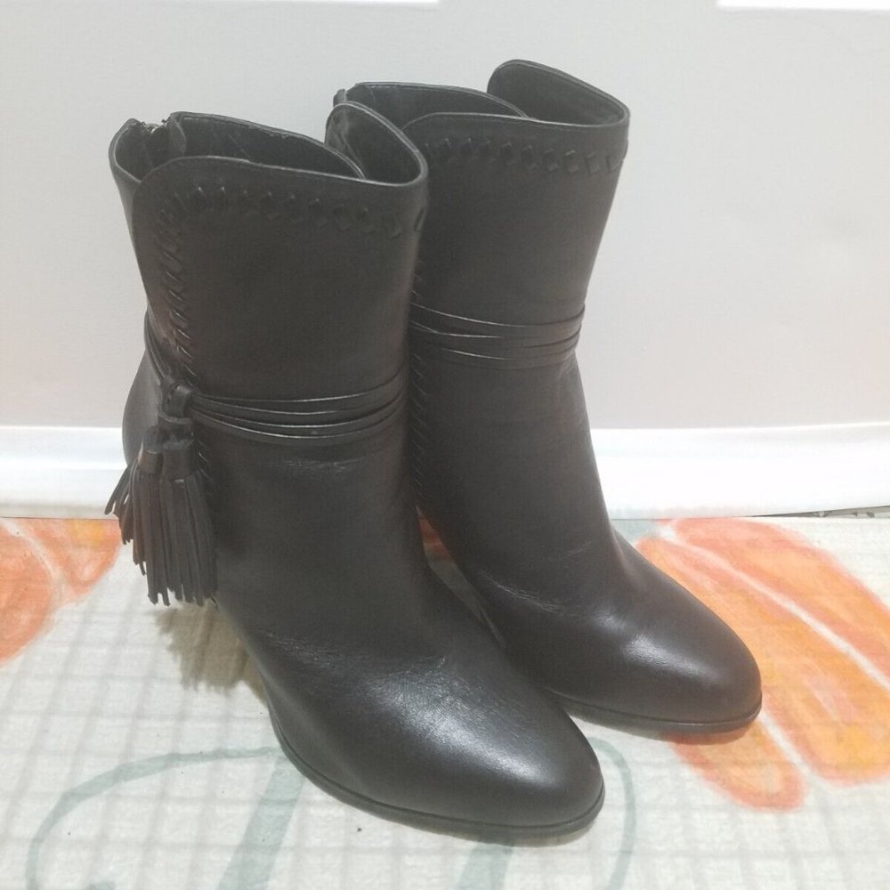 Coach Black Leather Bootie Heels with Semi Pointed Shape Toe 9.5B Back Zipper